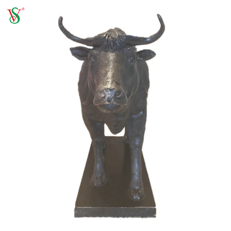 Life Size Art Crafts Fiberglass Cow Bull Sculpture for Shopping Mall Display