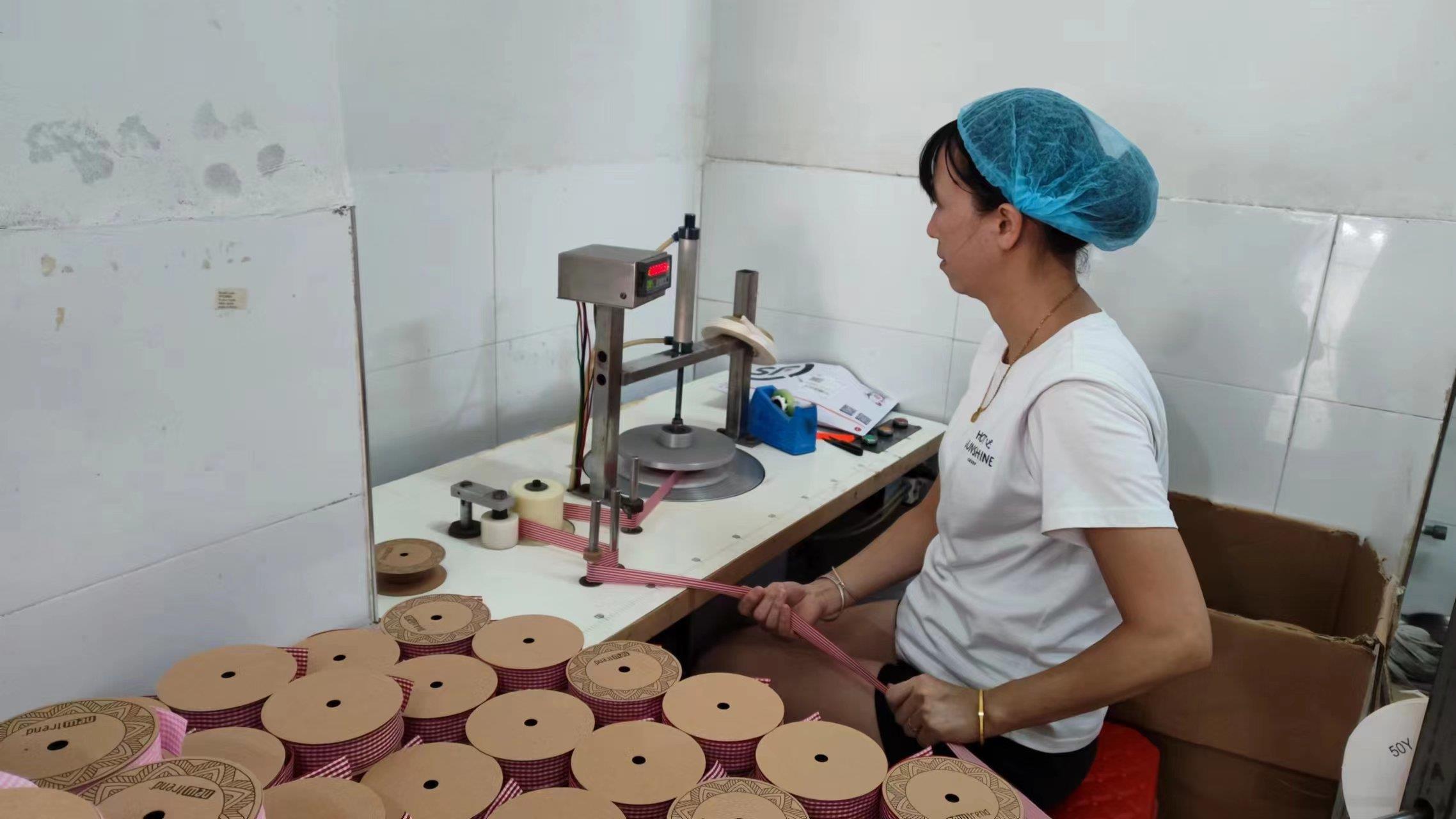 Rolling paper petals to create natural flower shapes — Arden Decor crafting process