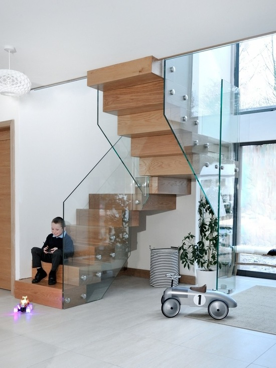 Indoor Wood Staircase Design Glass Railing for Sell