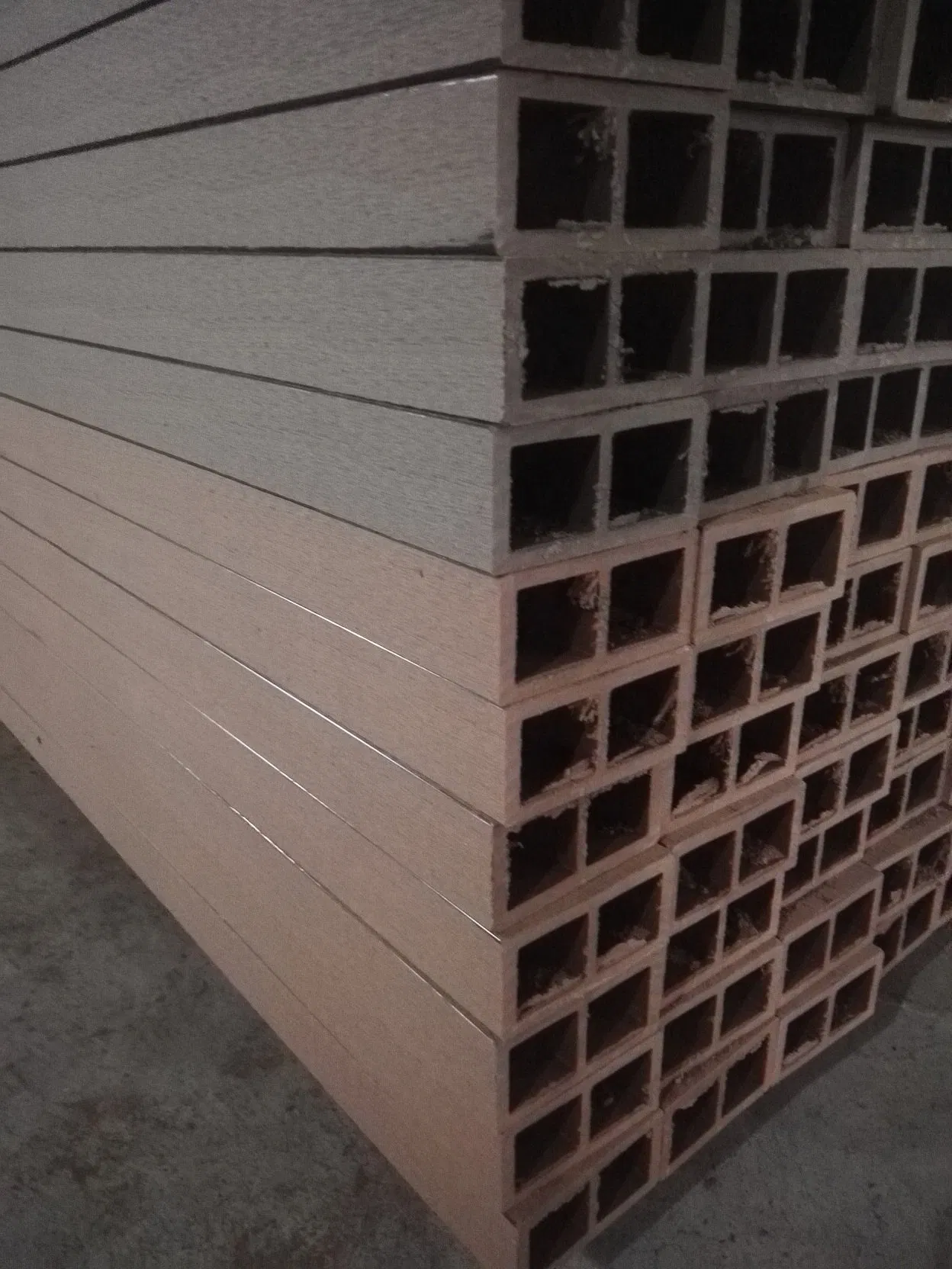 Ocox Solid WPC Outdoor Decking Wood Plastic Composite Decking Waterproof Easy Installation Hardwood Flooring