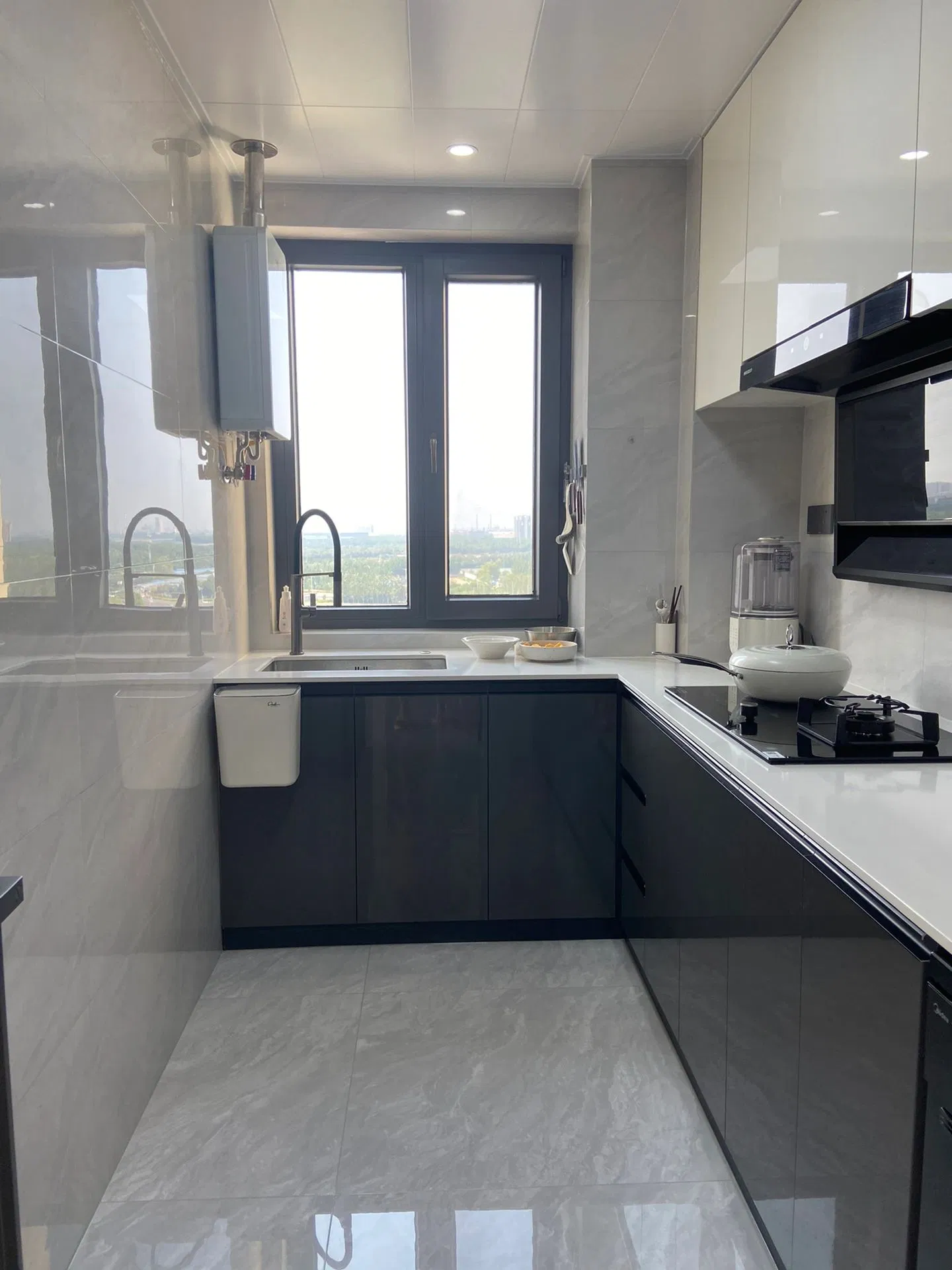 Customized Modular Kitchen Island Design with Elegant Finishes