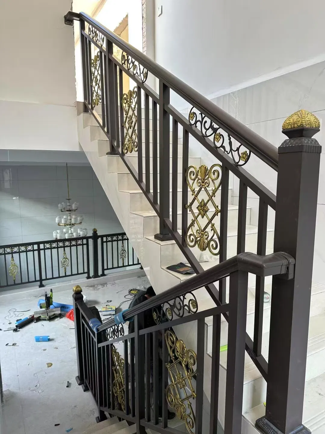 ISO9001 Certified Wooden Staircase Handrail and Railing System