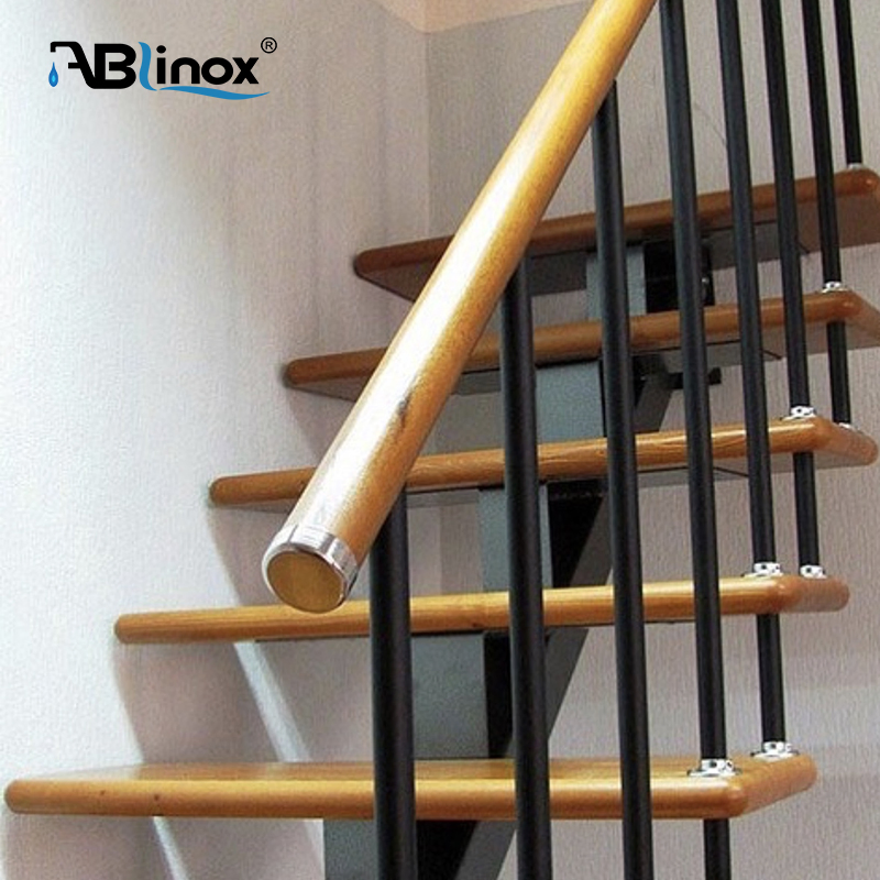Customized 304 Stainless Steel Staircase Railing with Wood Handrail