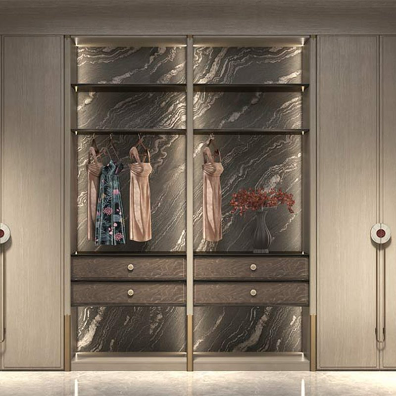 Contemporary Chinese Wooden Walk-in Wardrobe for Efficient Storage