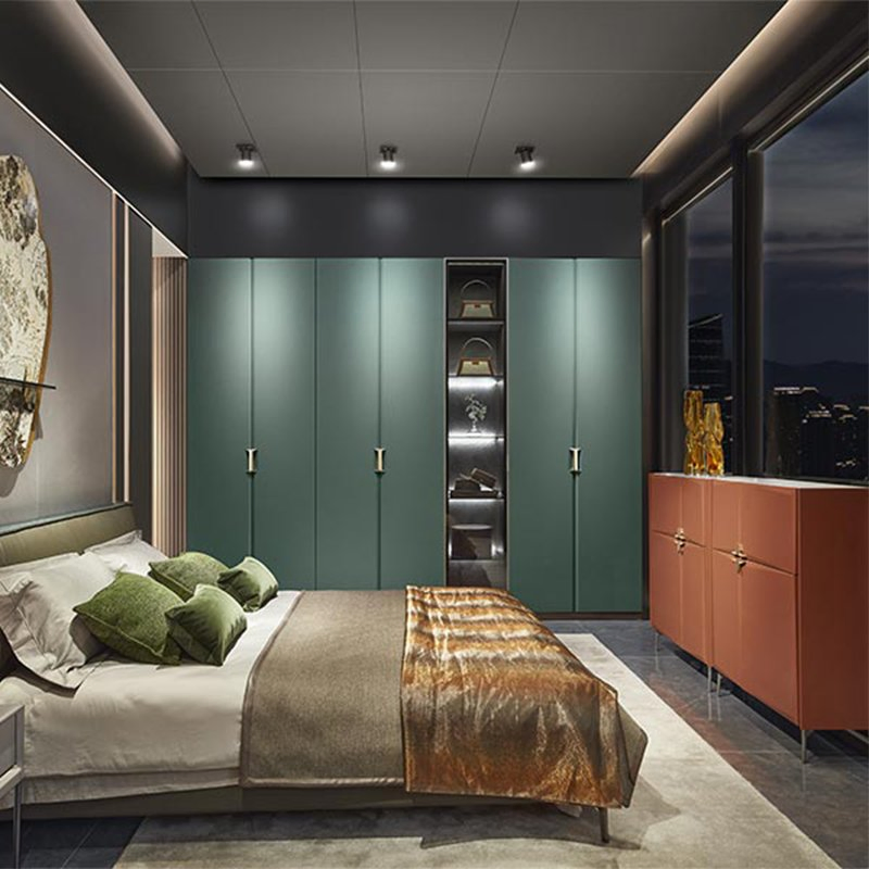 Customizable Modern Fitted Wardrobe for Chic Bedroom Interiors