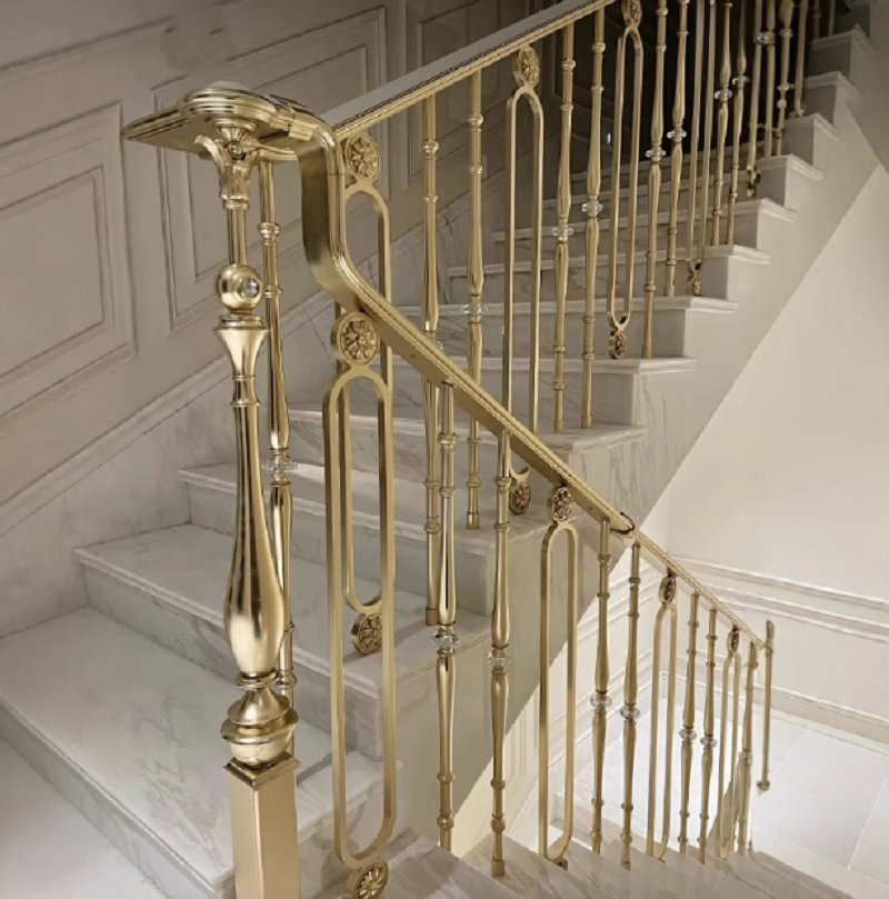 Villa Wooden Handrail Staircase Curved Golden Aluminium Railing Balustrades Decorative Indoor Stair Balustrade and Railings