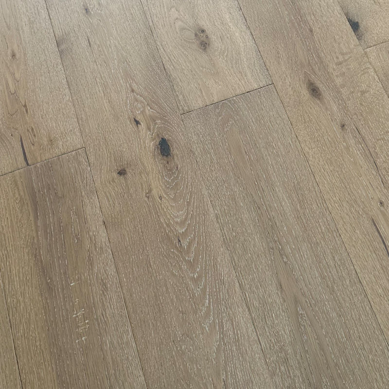 Premium Oak Hardwood Flooring with UV Coating for Easy Installation