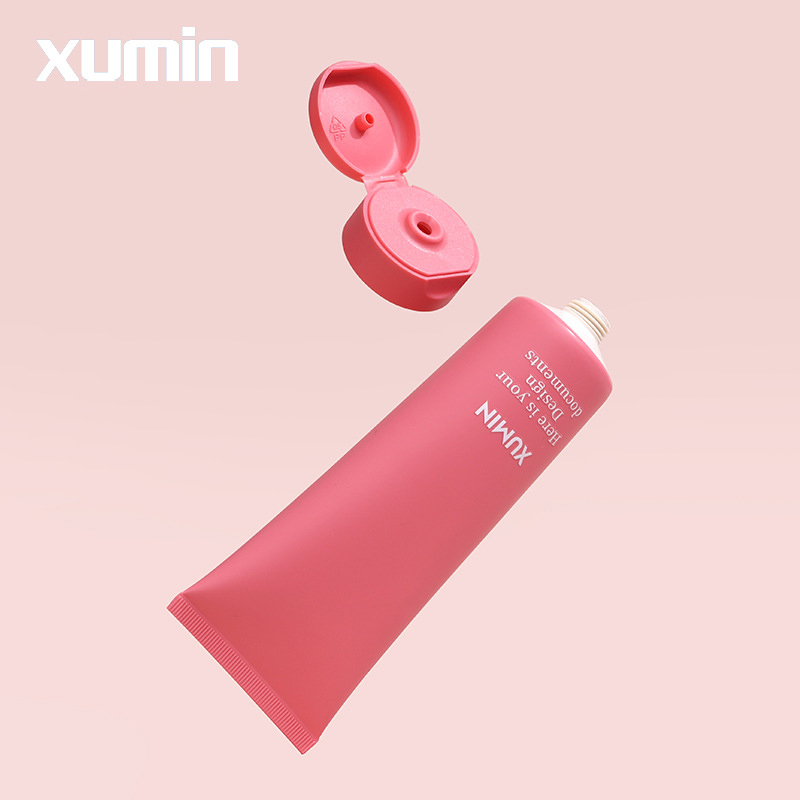 Plastic cosmetic bottle set design 3