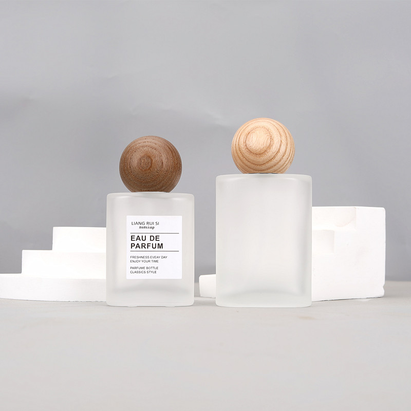 30ml 50ml Walnut Cover High-Grade Frosted Glass Spray Bottle High-Grade Perfume Bottle Lotion Empty Bottle