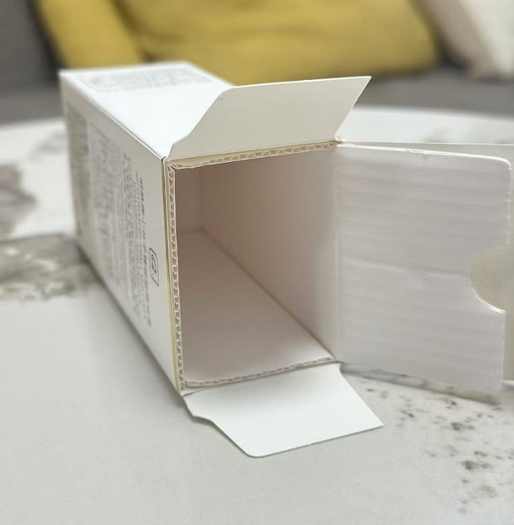Custom Mug Gift Box Packaging Design 4