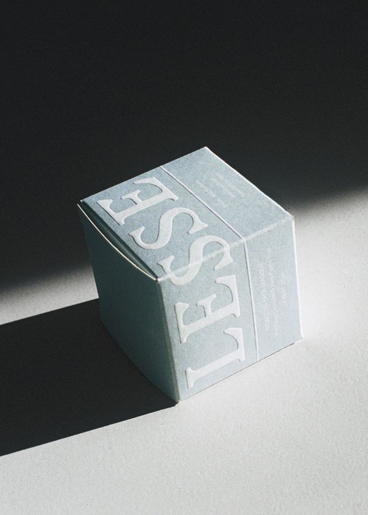 Custom Rigid Embossed Cardboard Boxes Paperboard Paper Box Packaging Perfume Box
