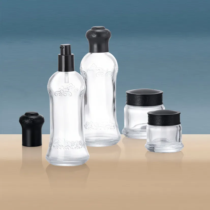 Cosmetic Packaging Set Detail