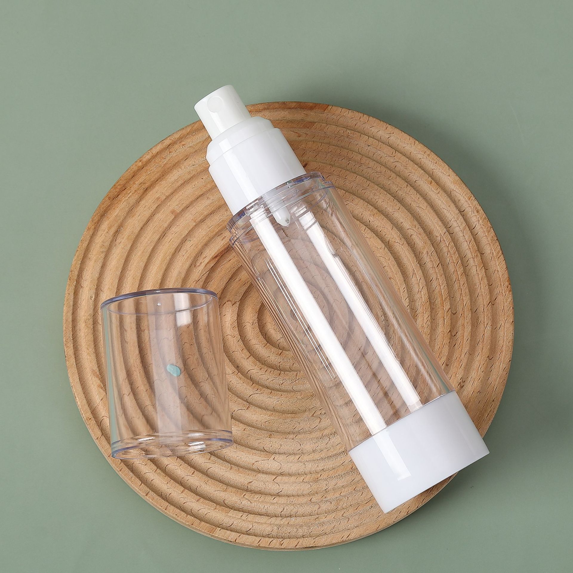 Stock 15ml 30ml 50ml 80ml 100ml 120ml Lotion Packaging Bottle Custom Logo White Refillable Airless Pump Bottle
