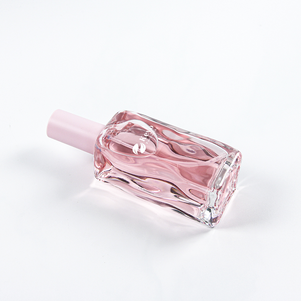 Organic Design Pink Glass Skincare Bottles 40ml 120ml 150ml Square Shape Cosmetic Packaging with Pump for Lotion