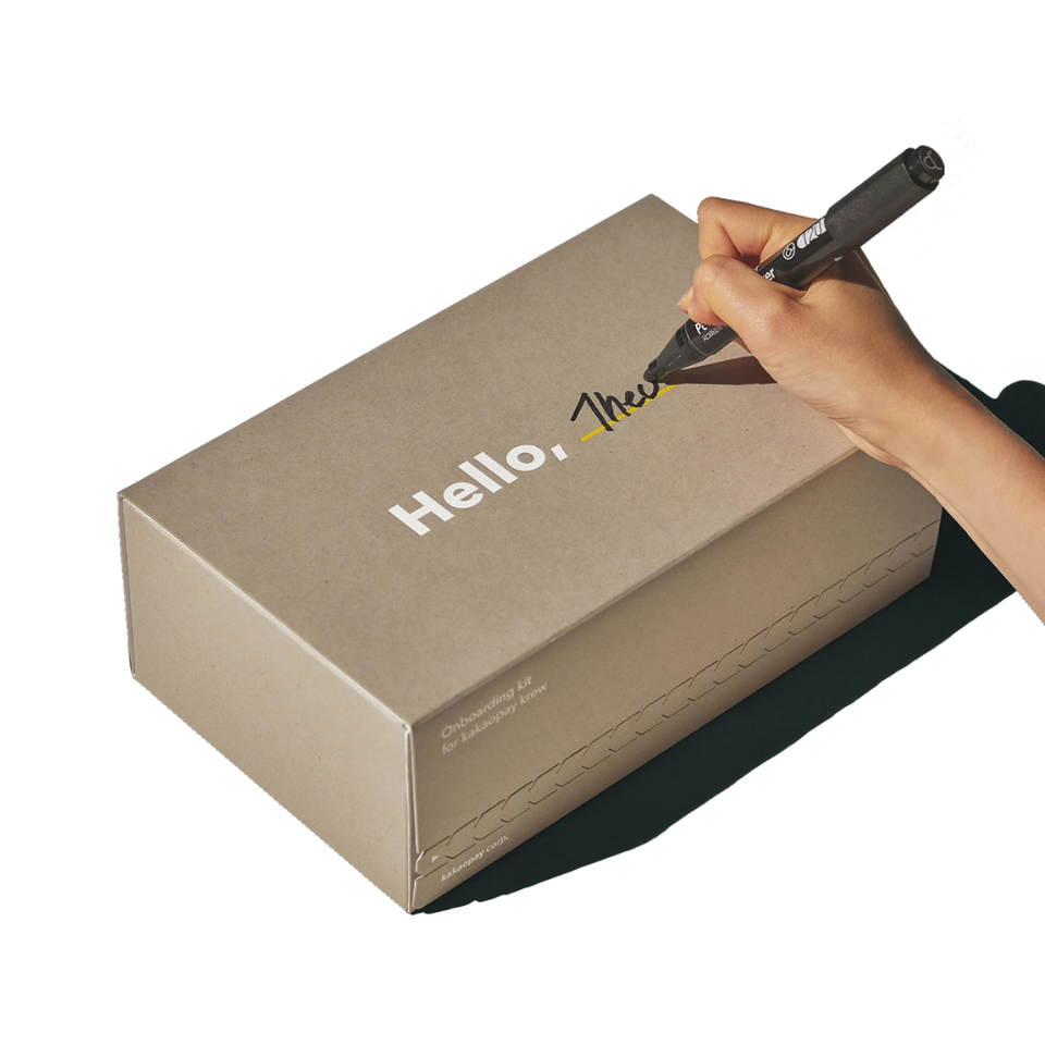 Custom Corrugated Cardboard Eco-friendly Recyclable Self Sealing Mailer Box Magnetic Closure for Socks Shipping Gift Packaging