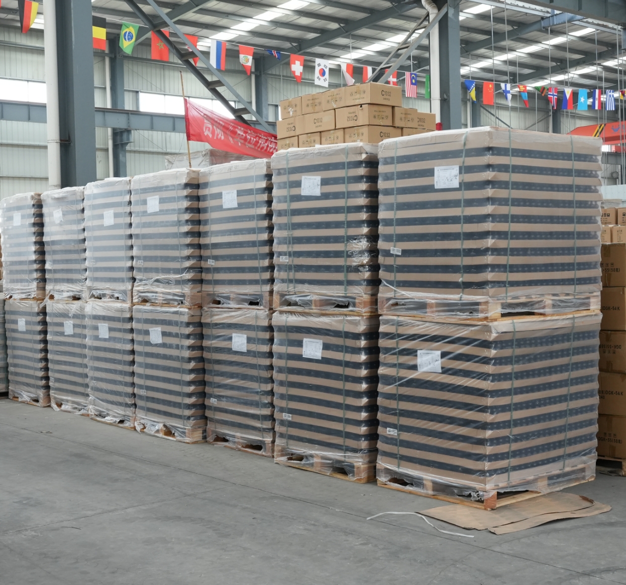 Shipping pallet layout