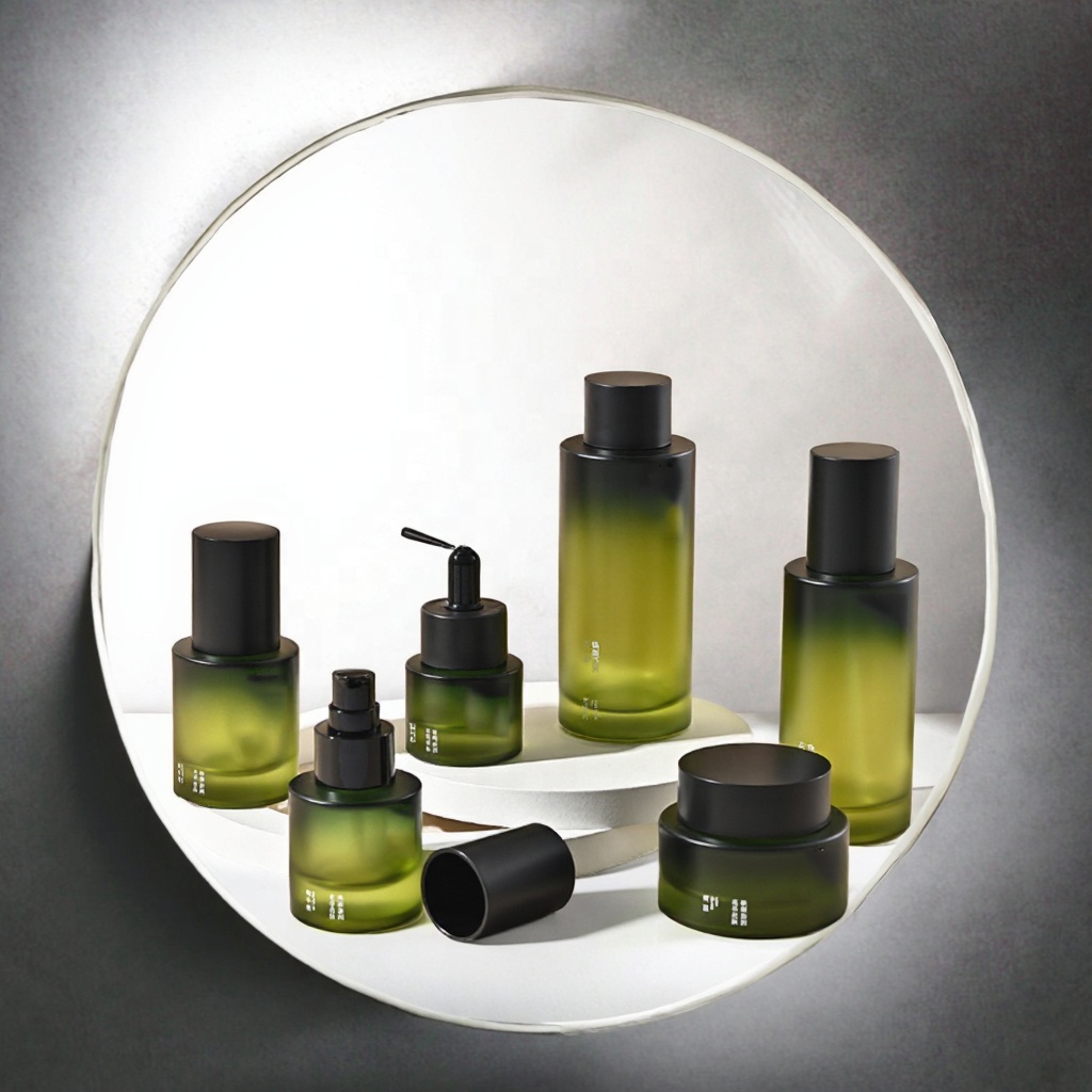 Cylinder Cosmetic Glass Bottle Set 30ml 50ml 100ml Face Cream Serum Lotion Custom Gradient Green Color Dropper