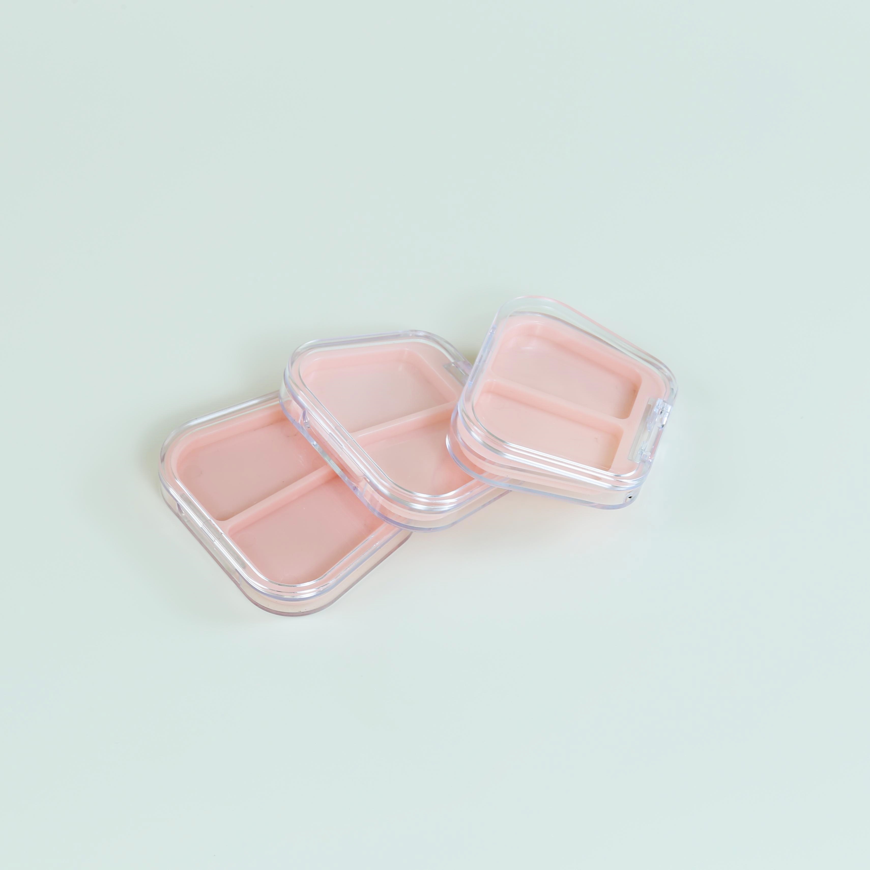 Pink Plastic Cosmetic Packaging Eyeshadow Empty Case Face Brusher Container