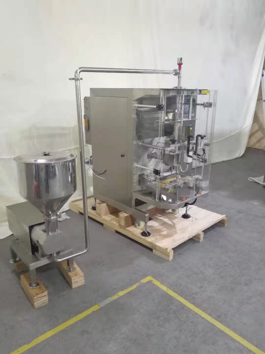 Full Packaging Automatic Vertical Bagging Liquid Airless Multi Function Packaging Machines