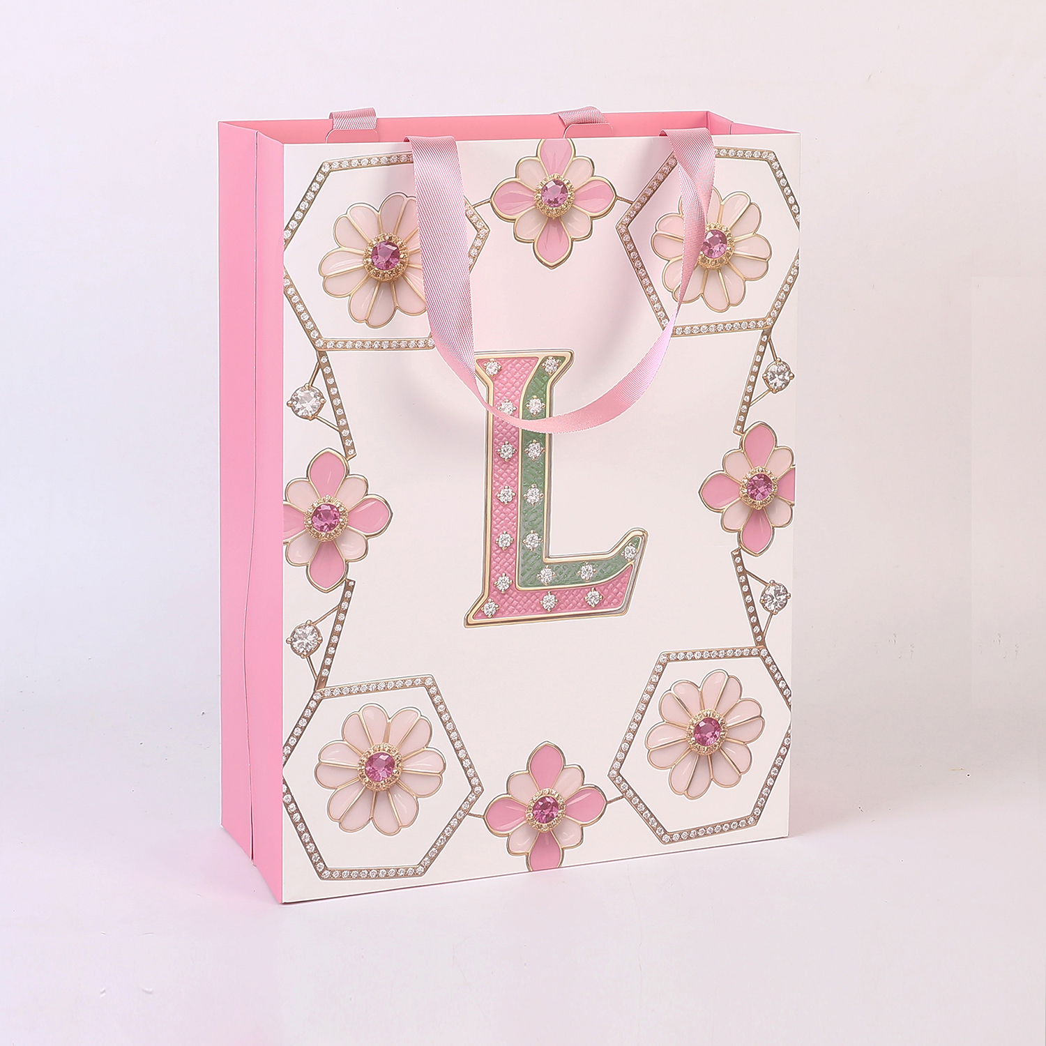 25*32*12cm Wholesale Eco-friendly FSC Paper Bag Custom Printed Flower Letter Gift Packaging Bags in Stock