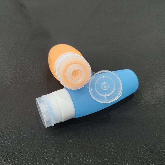 OEM/ODM 100ml New Color Travel Kit Squeeze Silicone Lotion Shampoo Bottle Silicone Travel Bottle with Transparent Scale