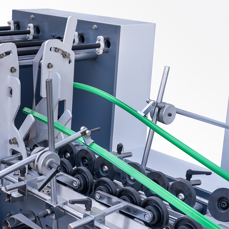Modernization Carton Forming Machine Rigid Box Making Machine Yja-700 for Cosmetics Packaging