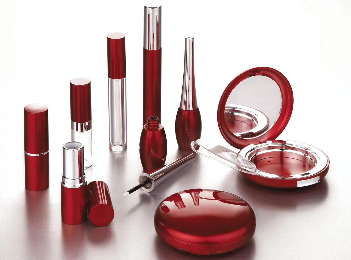 a Series of Cosmetic Packaging: Lipstick Case/Lipgloss/Eyeliner/Mascara Container/Compact Case