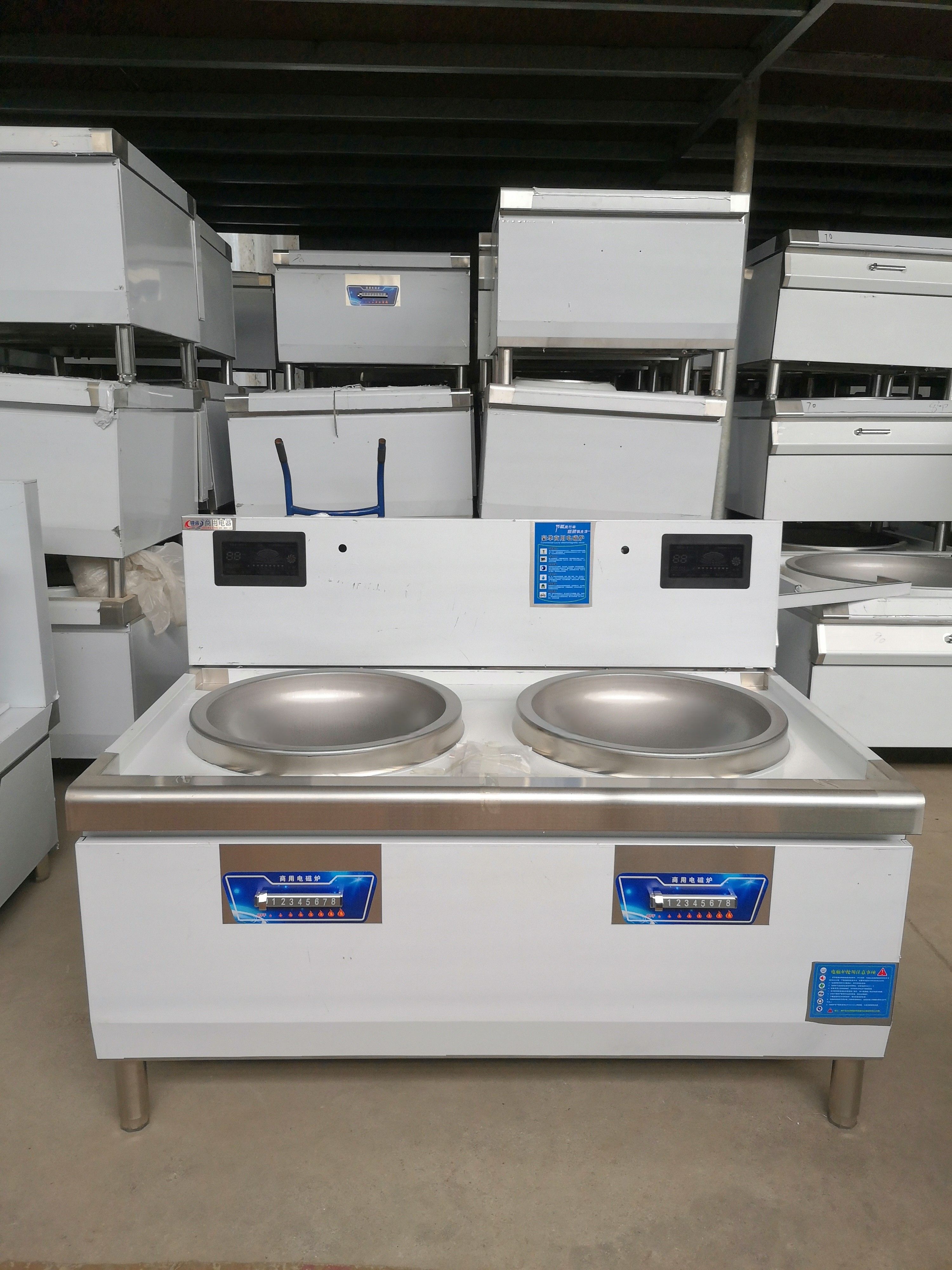 Commercial induction cooker applications 2