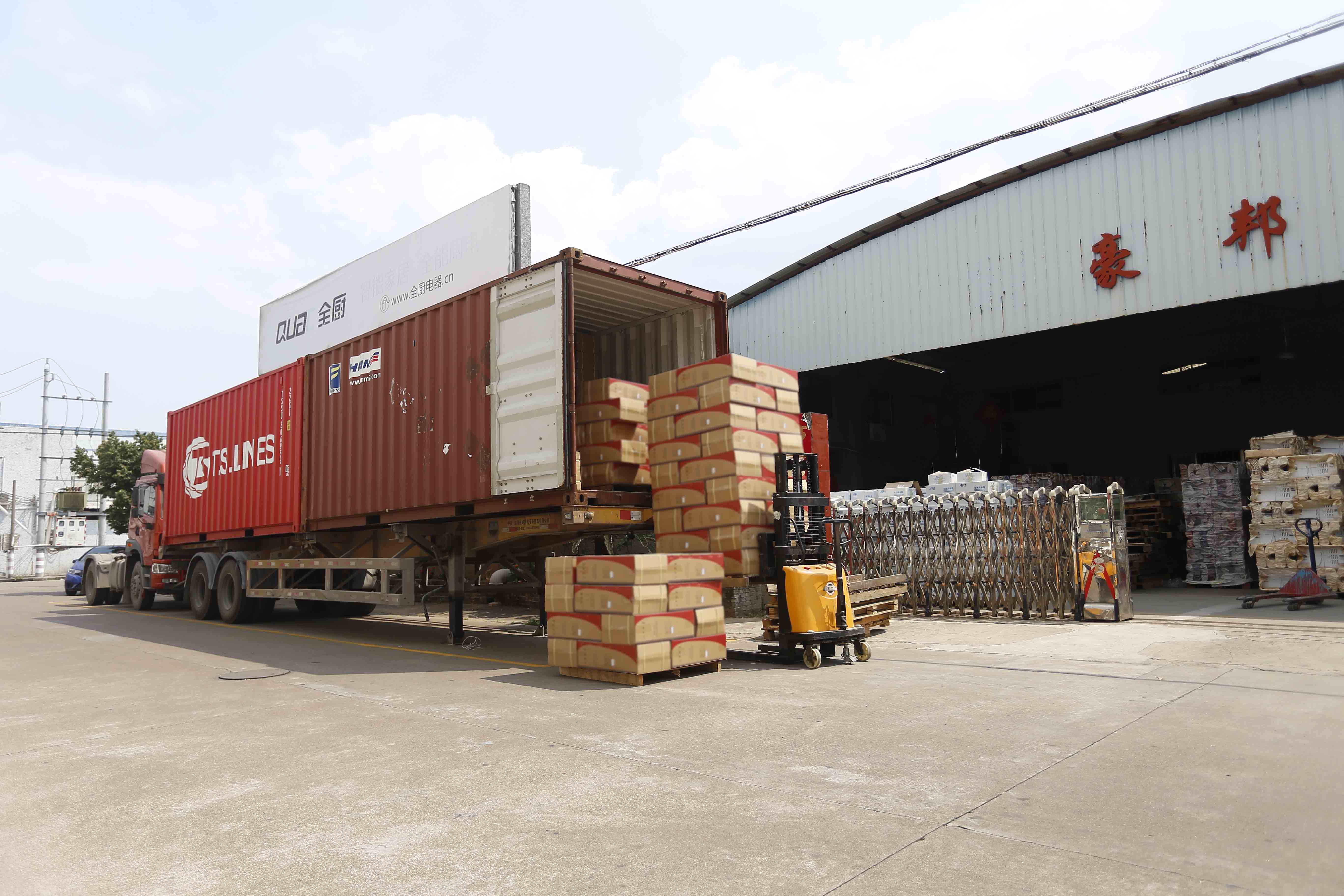 Container Loading Detail 3