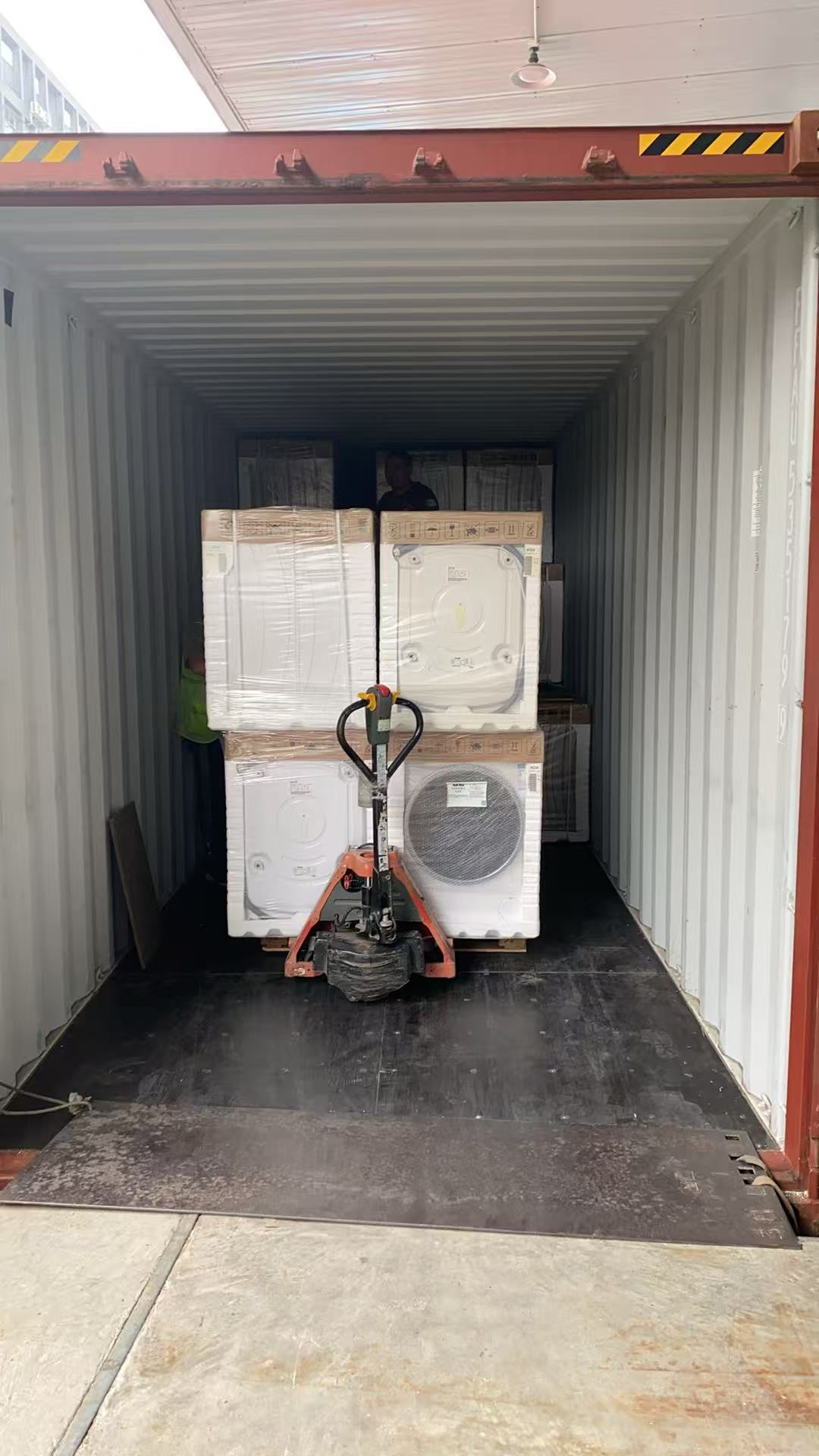 Loading & Delivery 3