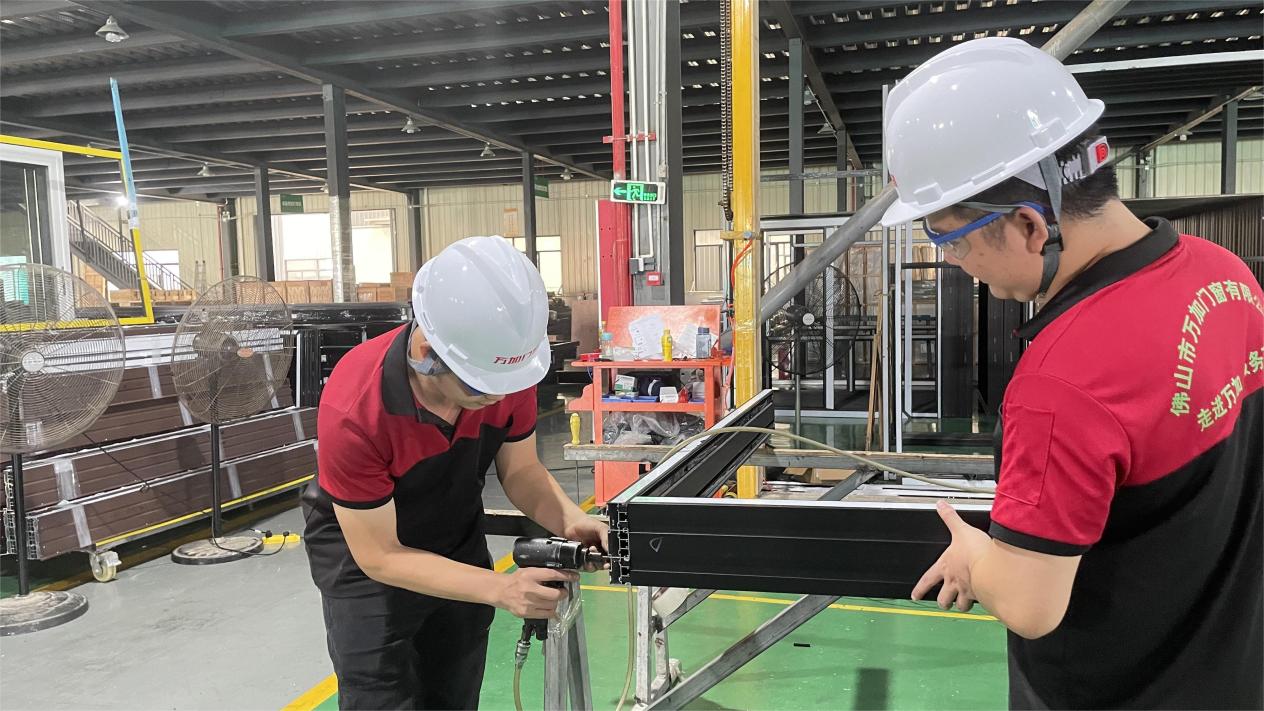 Outer Frame Connection and Mechanical Corner Jointing