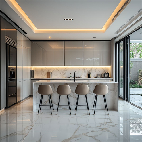 China Customized Modern MDF Laminate Wholesale Lacquer Storage Pantry Kitchen Cabinets