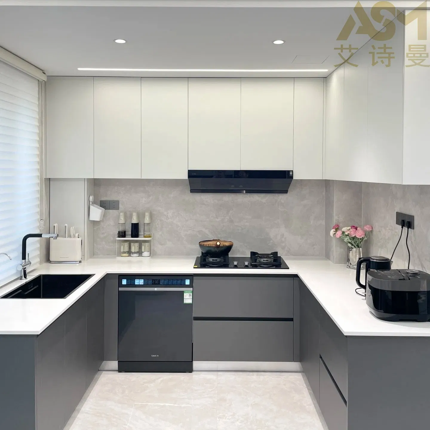 Modern Design Dust-Proof Strong Structure Cabinet for Tableware Hold