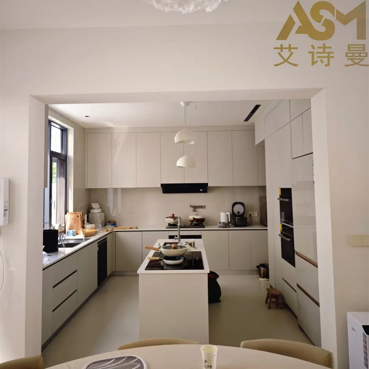 Compact Cabinet Unit for Small Kitchen Spaces