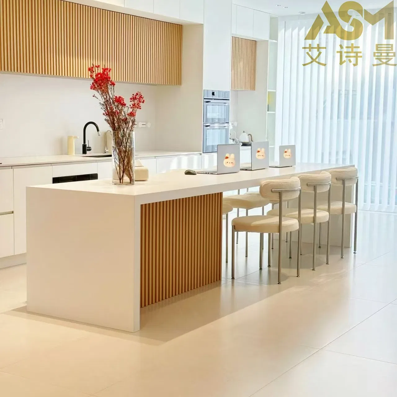 Modern Cabinet Unit for Functional Kitchen Layouts