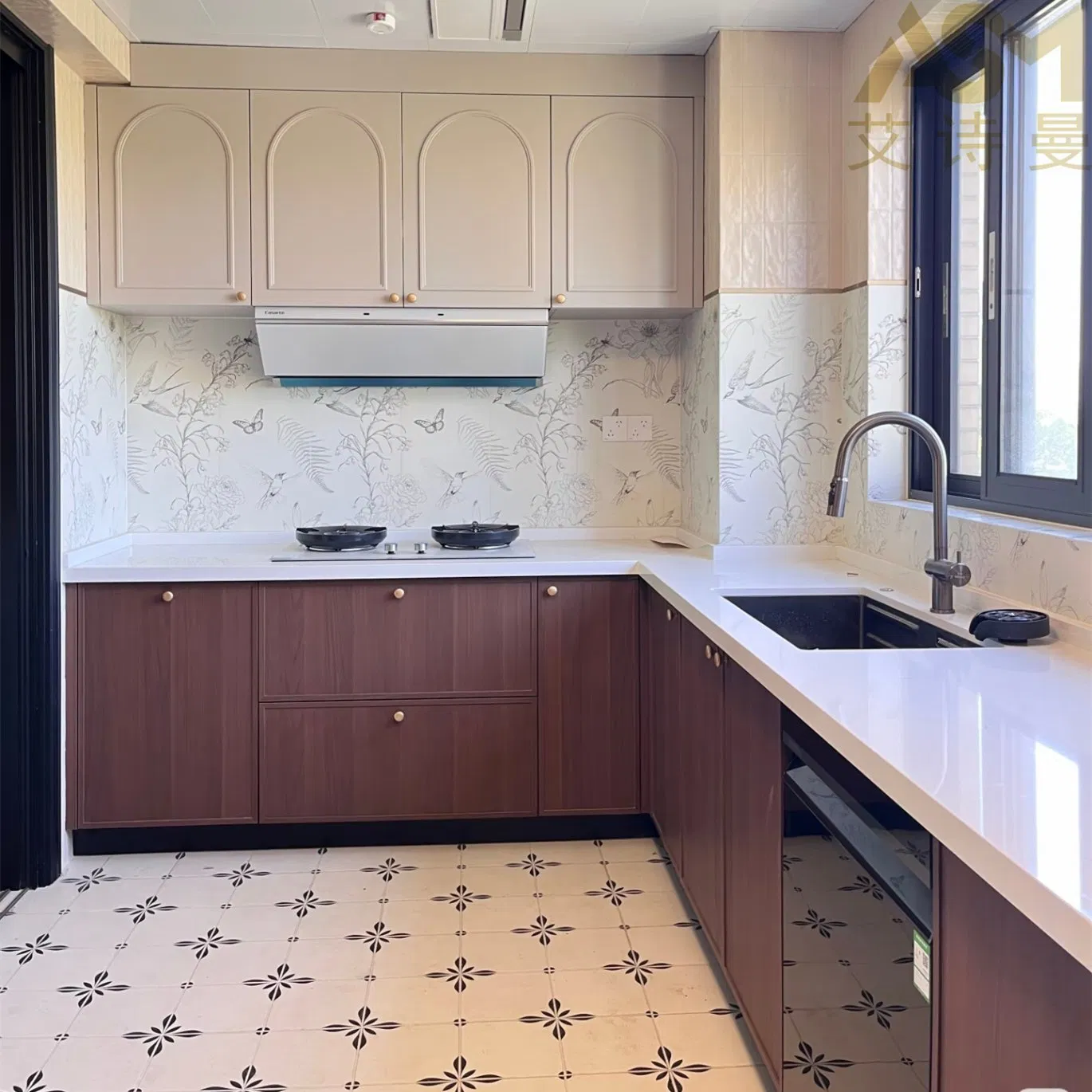 Modern Design Dust-Proof Strong Structure Cabinet for Tableware Hold