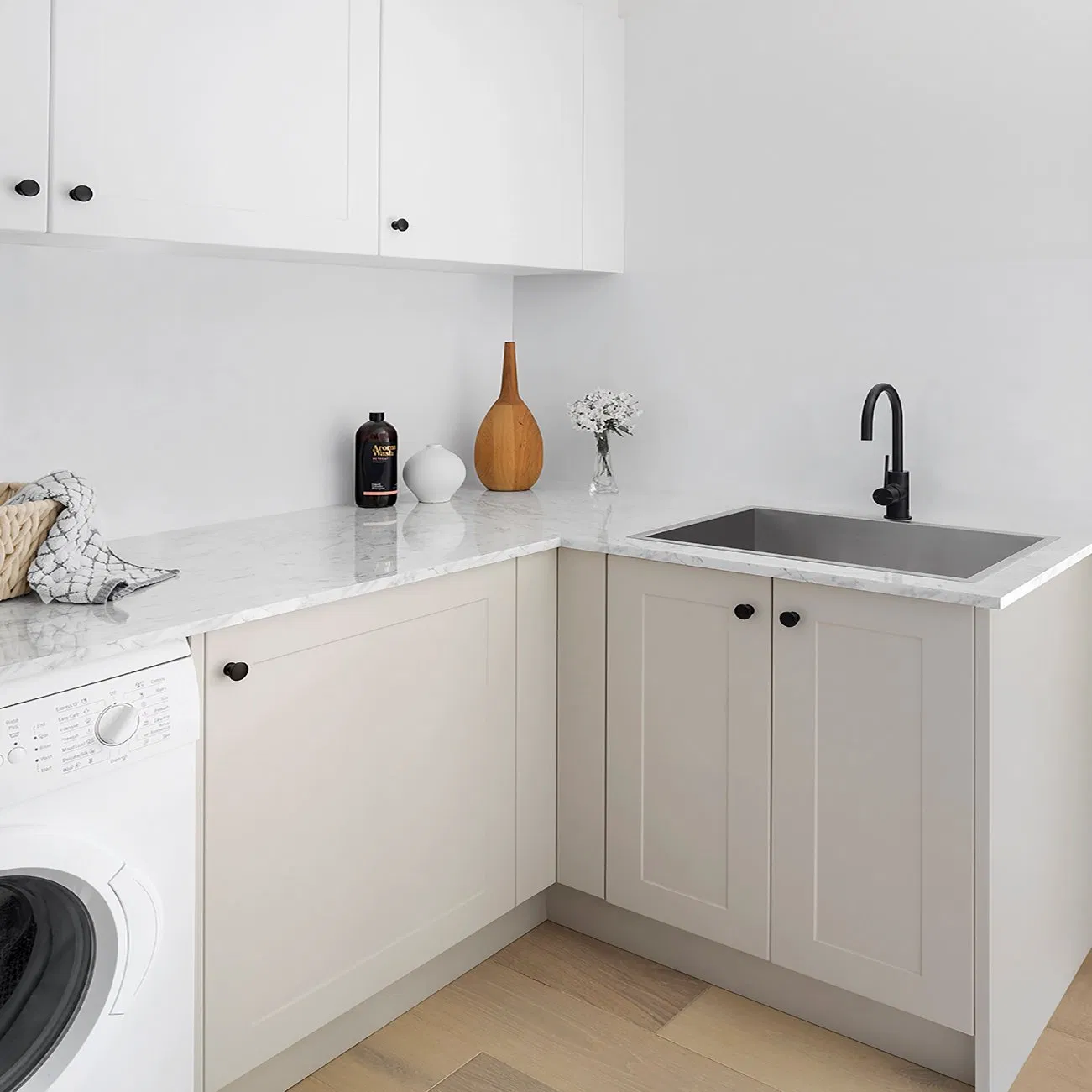 China Factory Outlet High Quality Modern Style Home Furniture Custom PVC High Gloss Waterproof Laundry Room Storage Sink Cabinet