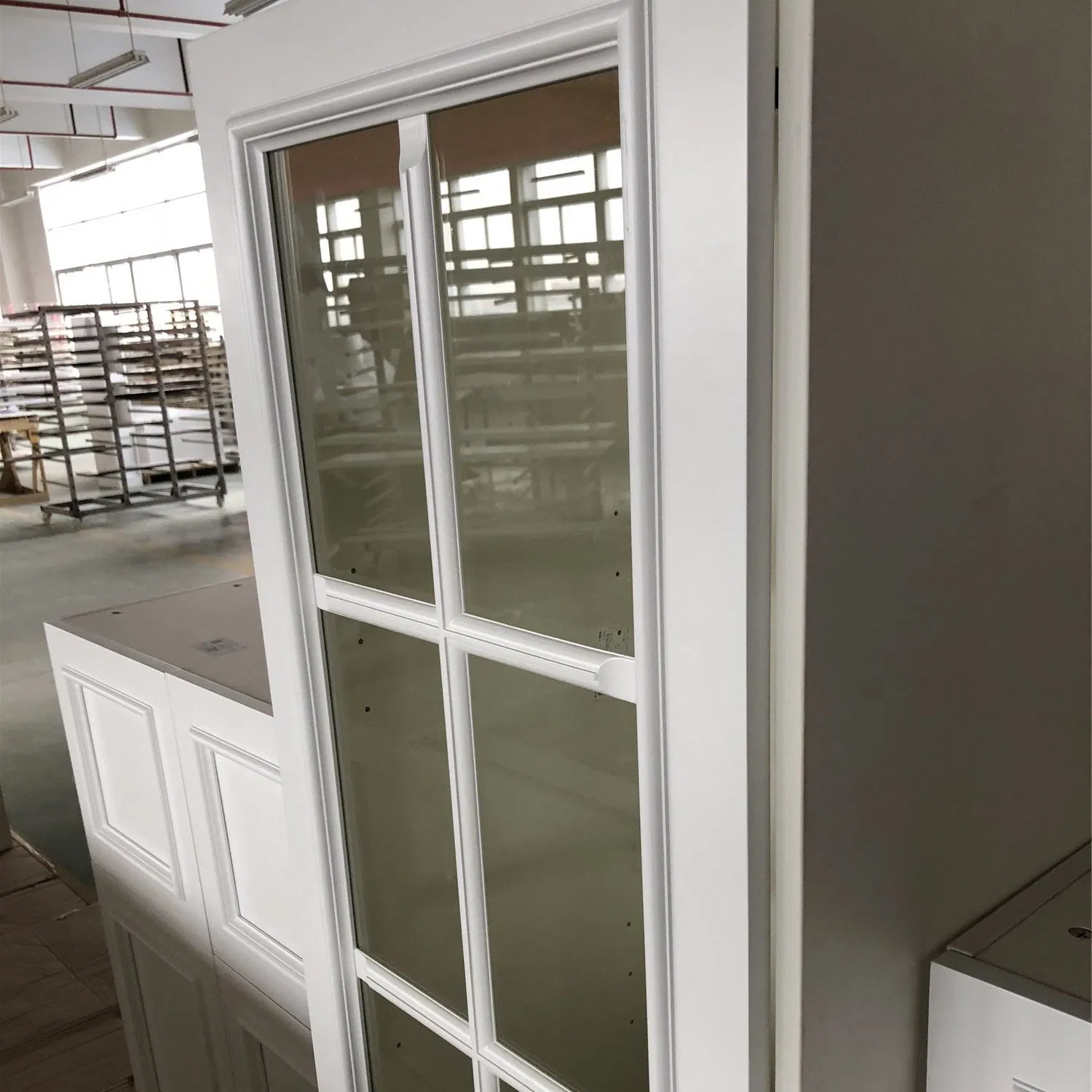 Modular Antique Design Style Glass Doors Island Solid Wood Modern Kitchen Cabinet