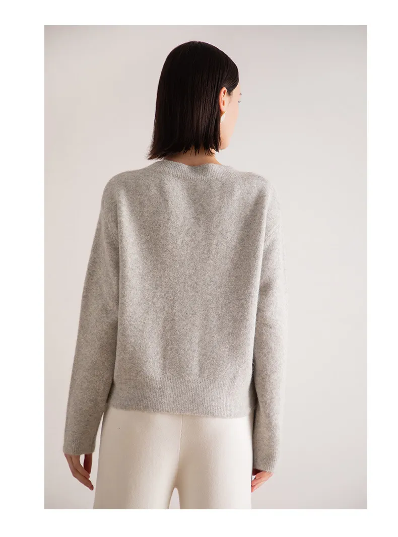 Women Cardigan Detail 2