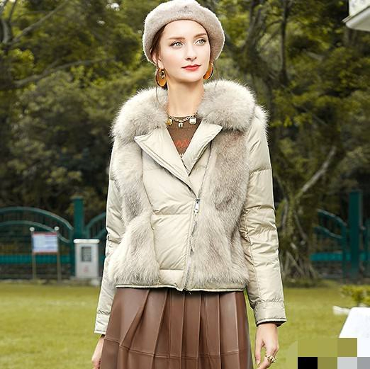 Custom Women Russian Down Jacket Women Down Jacket Collar Fur Puffer Shiny Down Jacket for Women