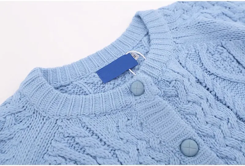 Knit Cardigan Detail 1