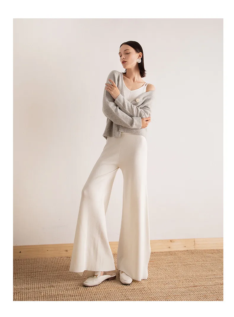 Women Cardigan Detail 3