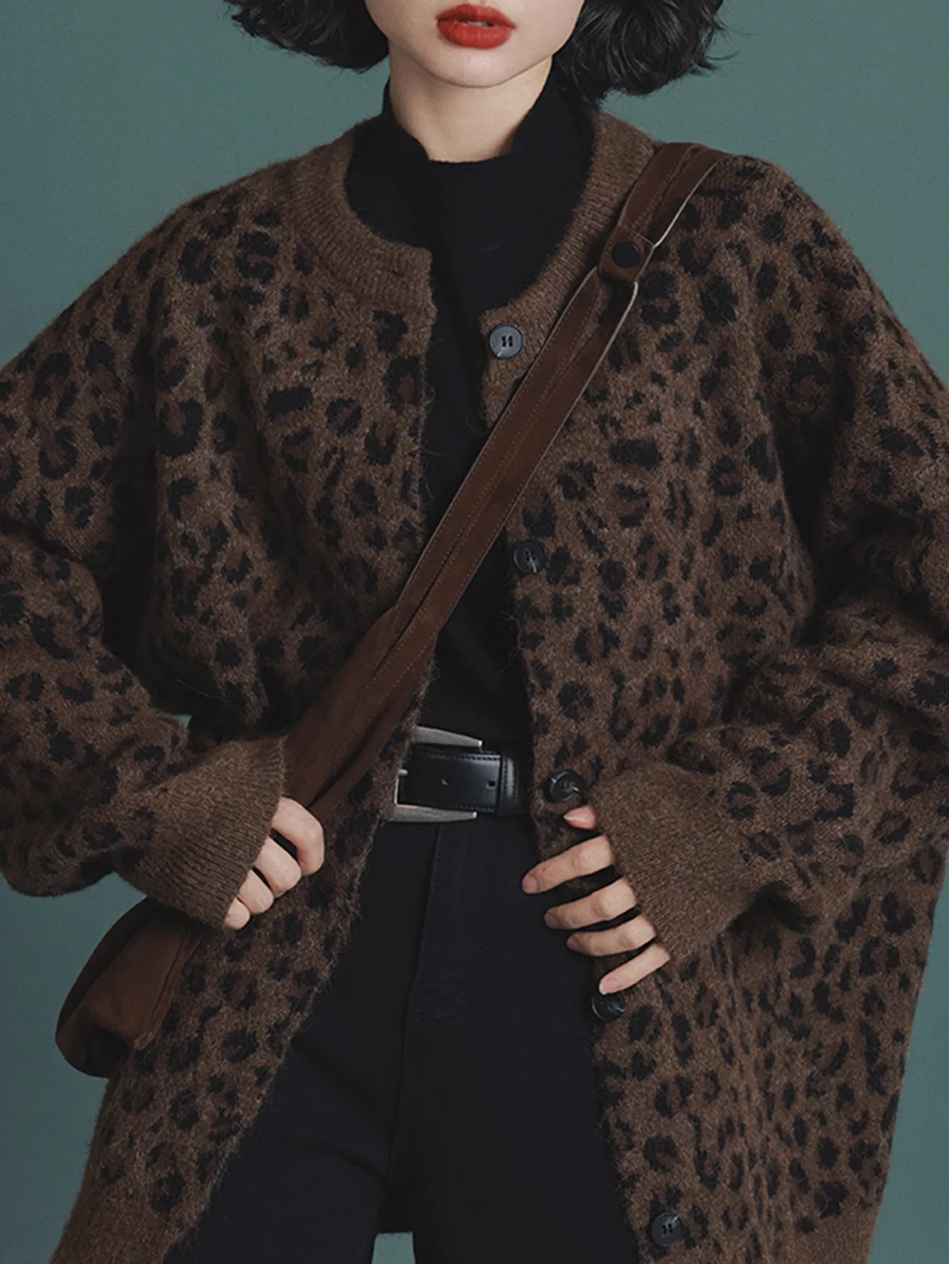 Trendy Knitted Cardigan for Women in Elegant Grey Wool