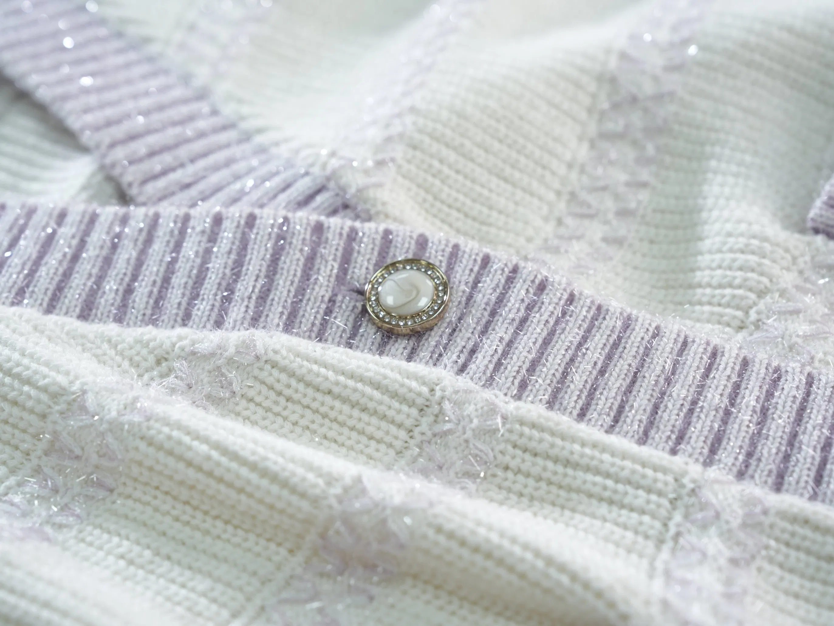 Factory Outlet Cotton Women's Big Pocket Long Sleeve Autumn V - Neck Striped Knit Cardigan