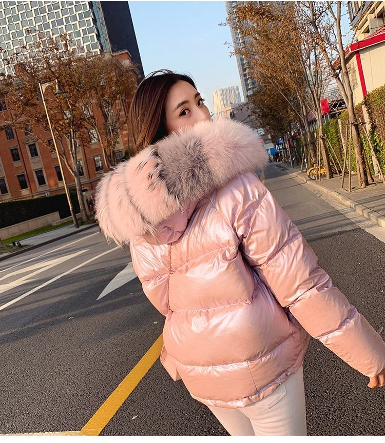 Wholesale Winter Custom Women Fur Hooded Bomber Jacket Zipper Down Jacket Fox Fur Women's Down Coats Outwear