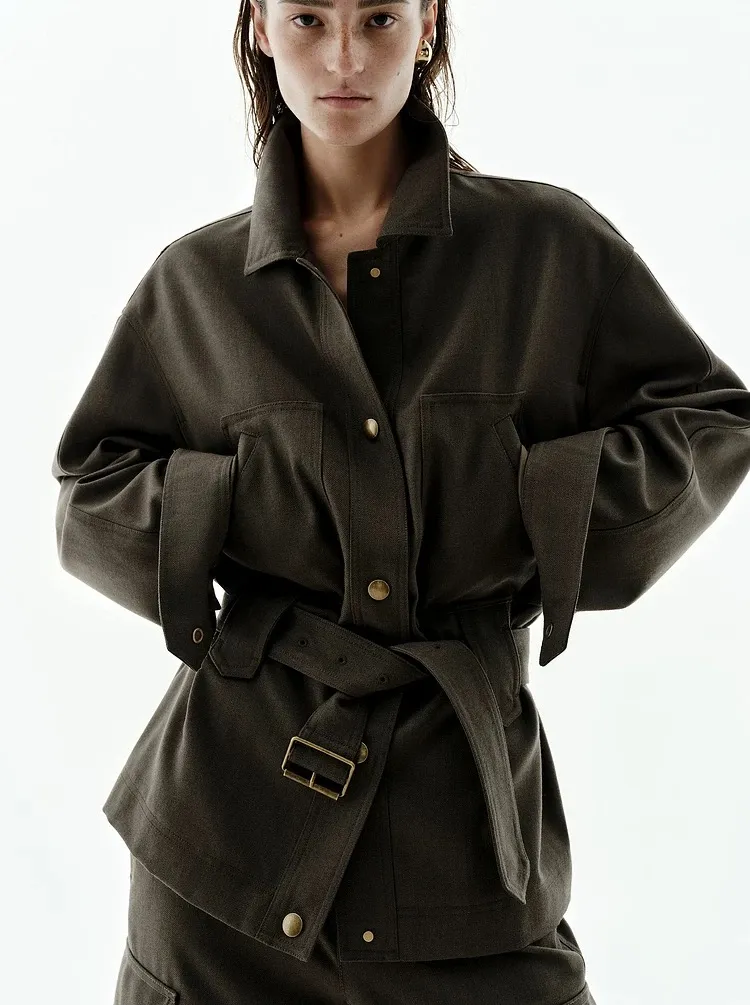 Fashion Wear Fitting