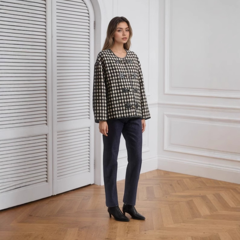 Women's Winter Overcoat New Arrival Plaid Padded Jacket with Faux Wool Trim Lapel Coat Featuring Two-Tone Checkered Warm