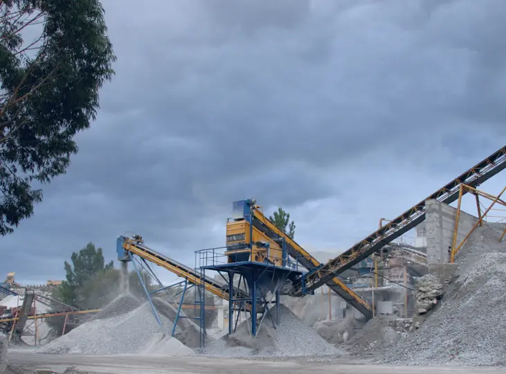 Ascend aggregate production and screening solution for construction material supply