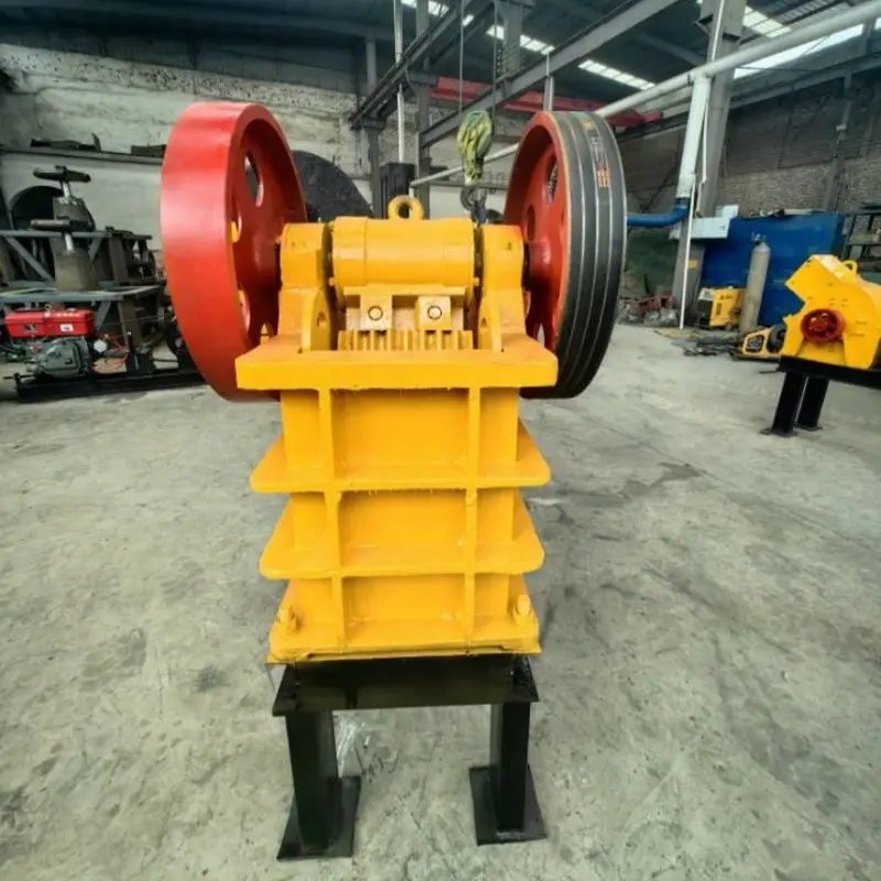 China Stone crushing machine diesel engine jaw crusher Products, Exporters