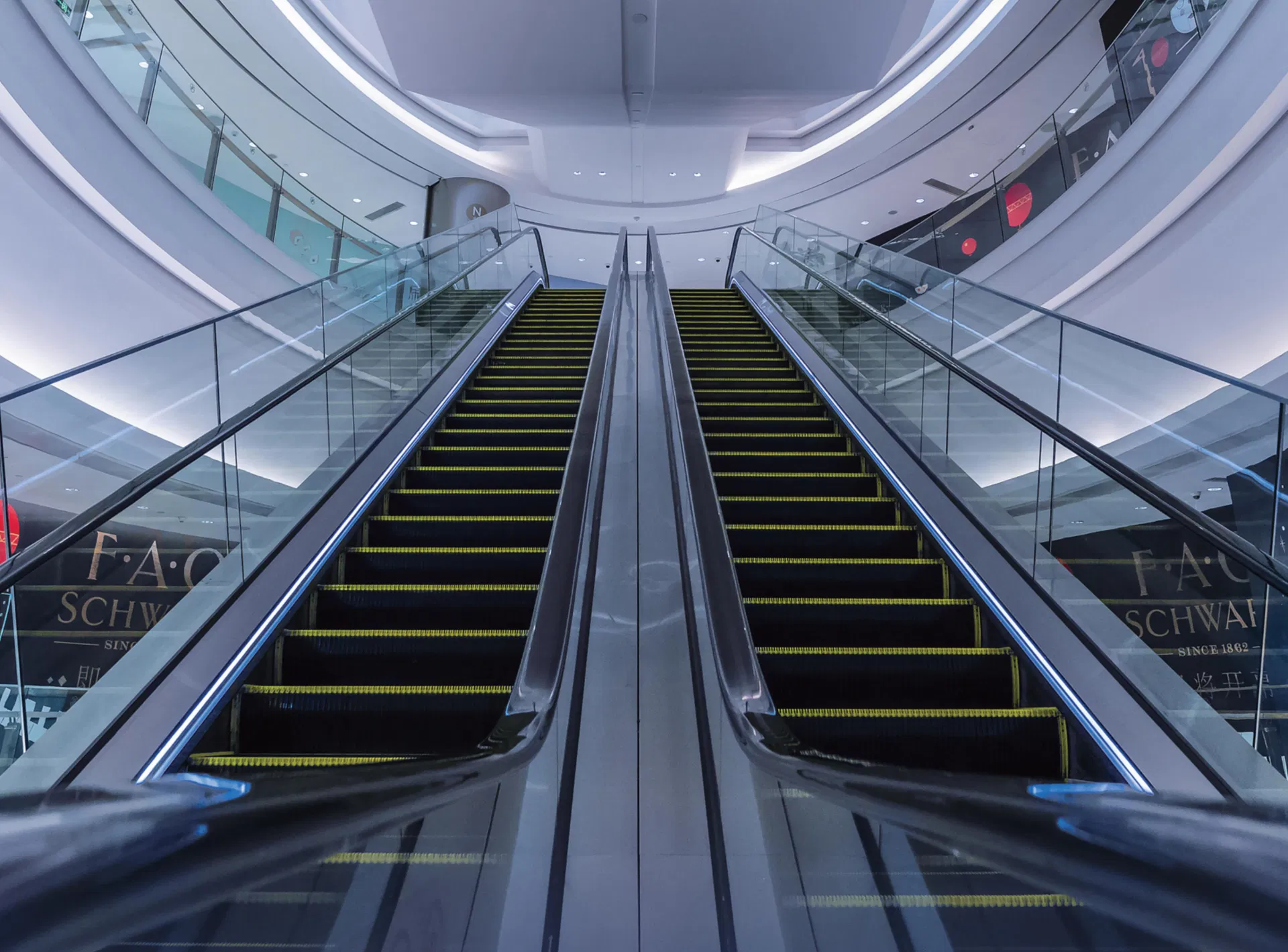 Passenger Escalator